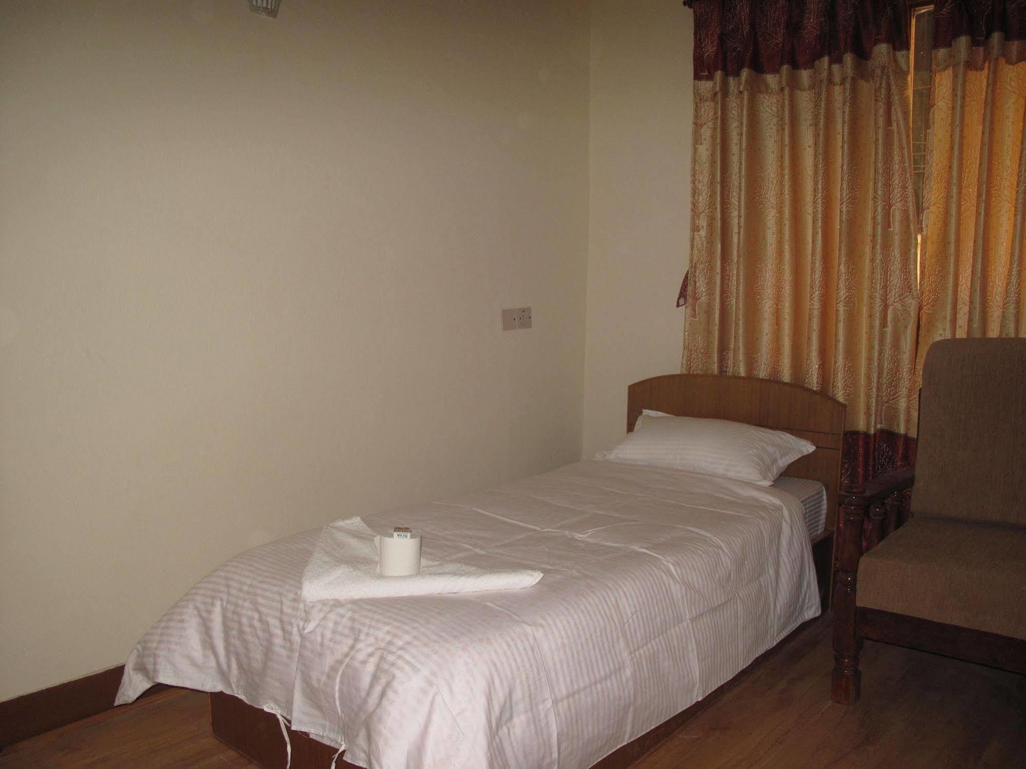 Kathmandu Madhuban Guest House Exteriör bild