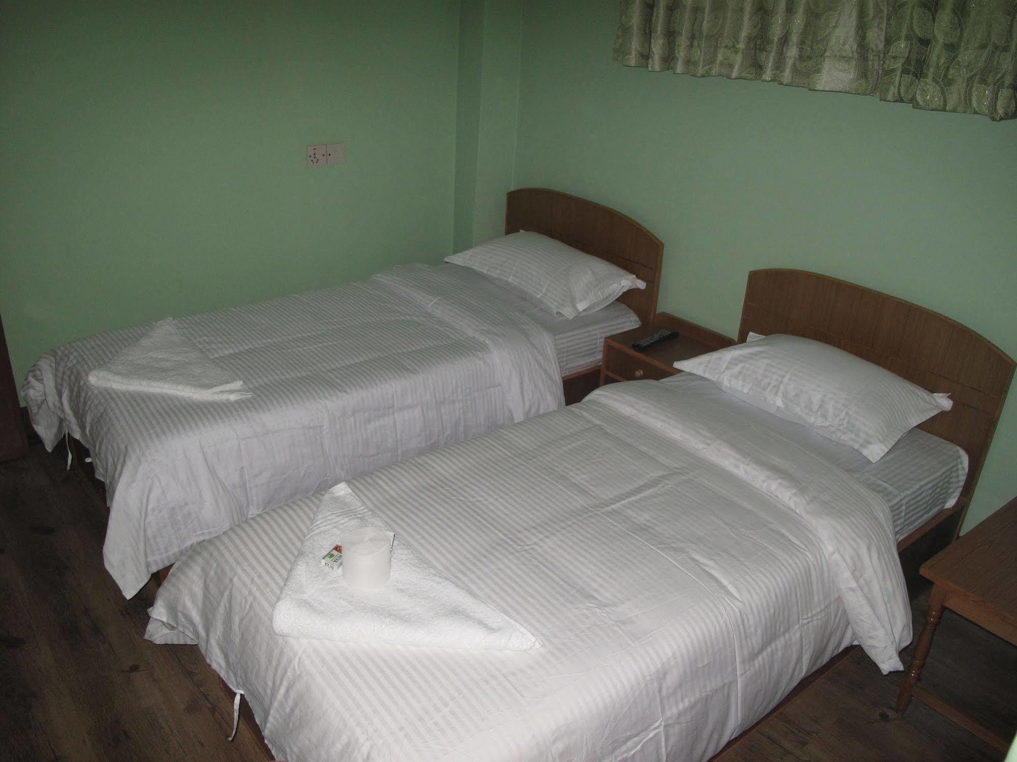 Kathmandu Madhuban Guest House Exteriör bild