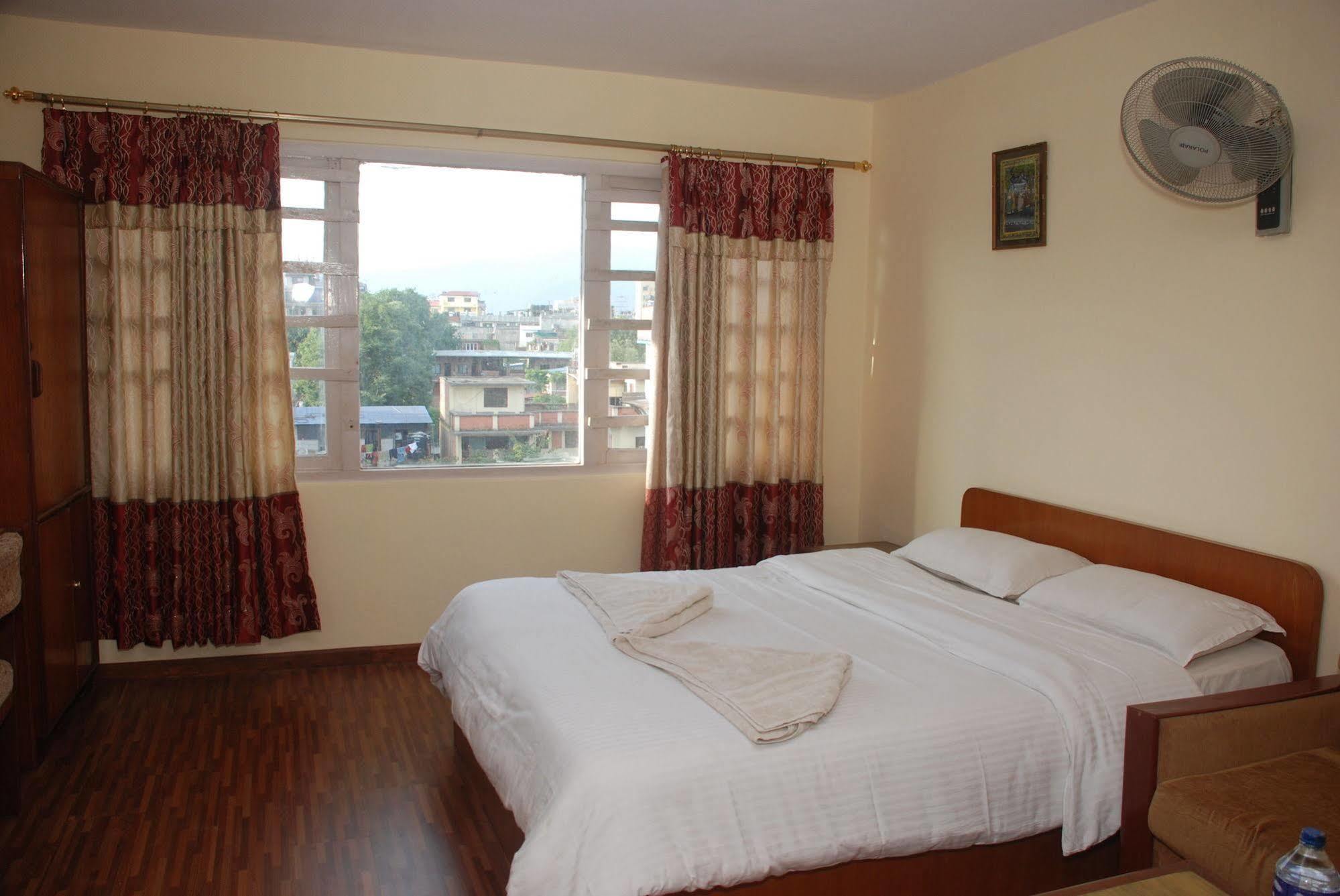Kathmandu Madhuban Guest House Exteriör bild