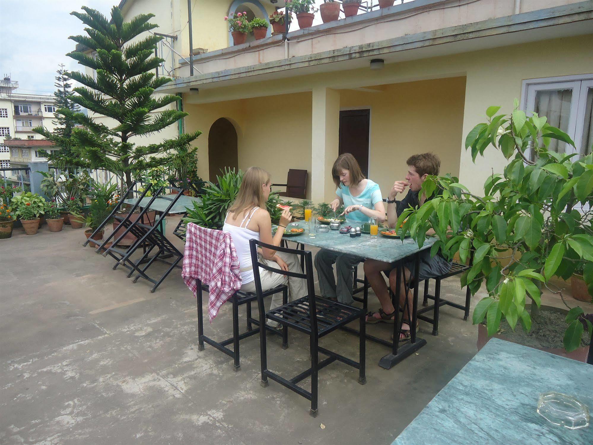 Kathmandu Madhuban Guest House Exteriör bild